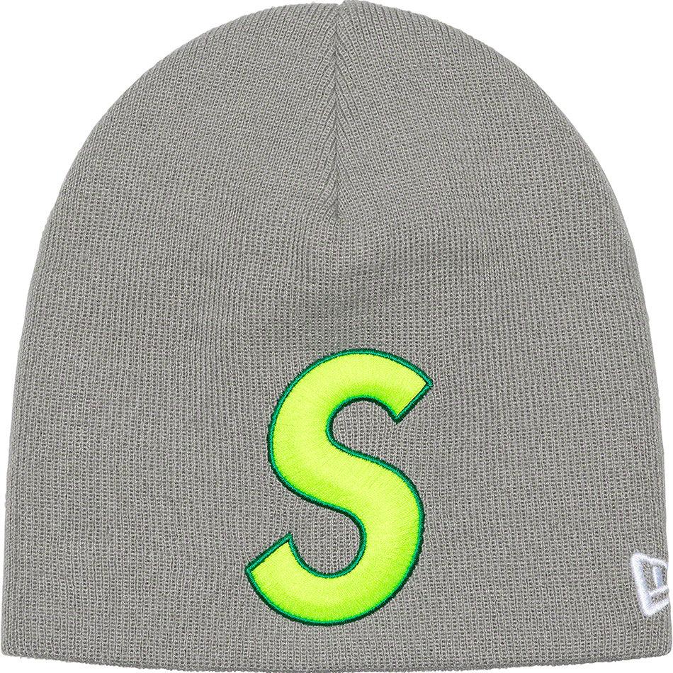 Sombreros Supreme New Era® S Logo Beanie Gris | CL151OR